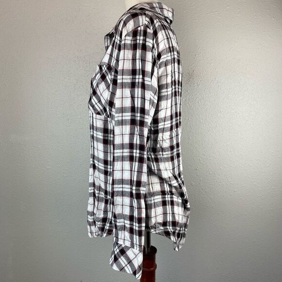 NWT Sanctuary Boyfriend Button Down Top Size M - Picture 3 of 7